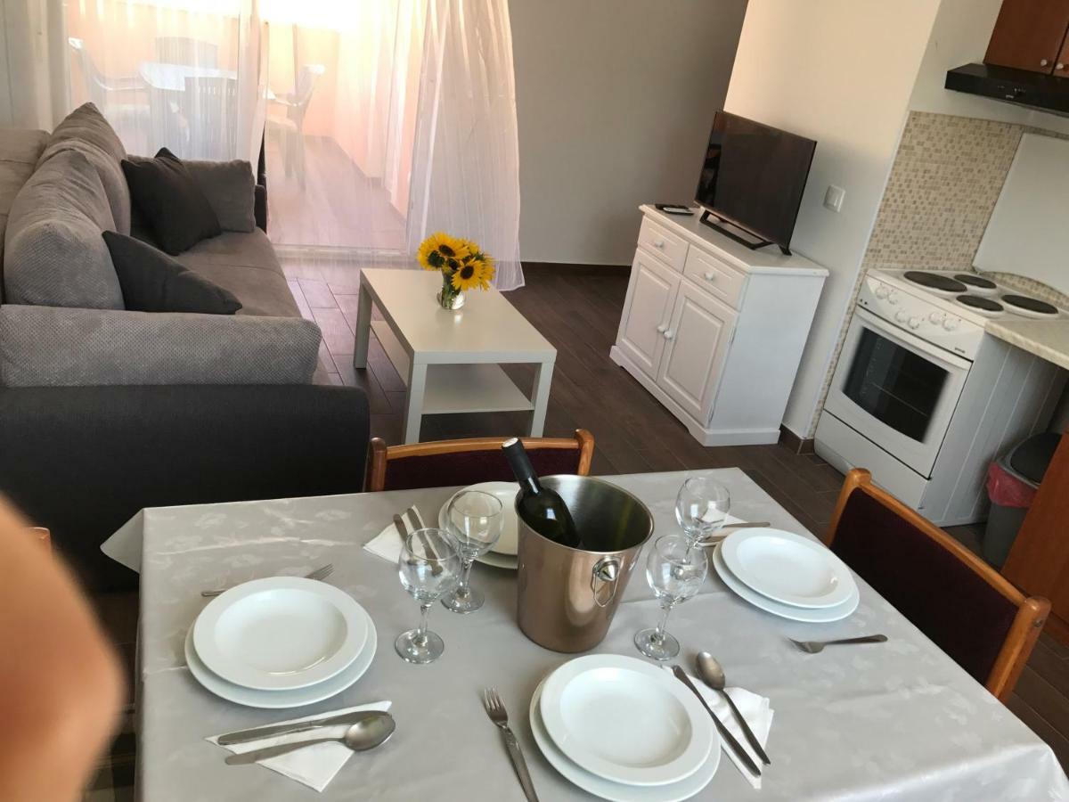 Apartments Kuk Šilo Екстериор снимка