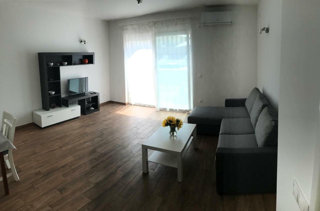 Apartments Kuk Šilo Екстериор снимка