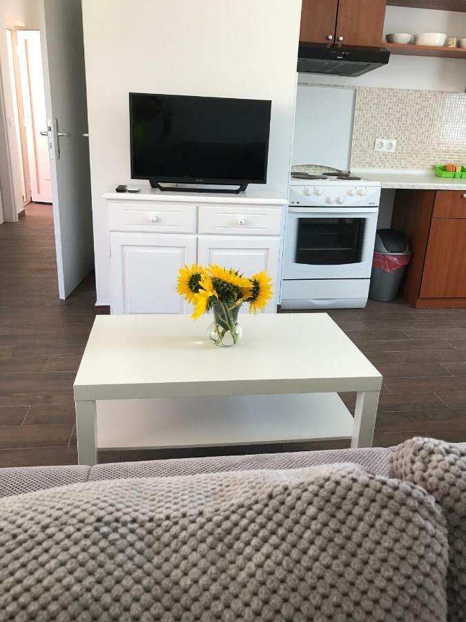 Apartments Kuk Šilo Екстериор снимка