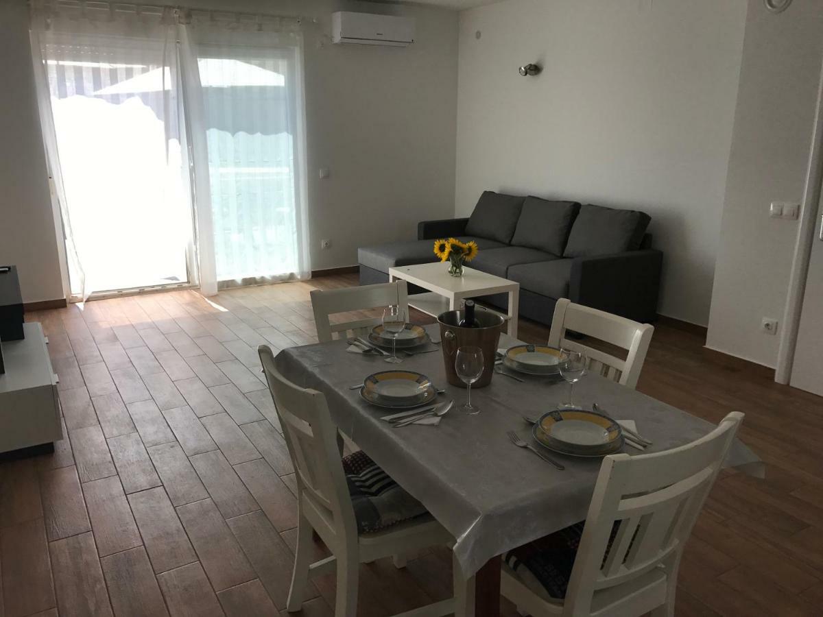 Apartments Kuk Šilo Екстериор снимка