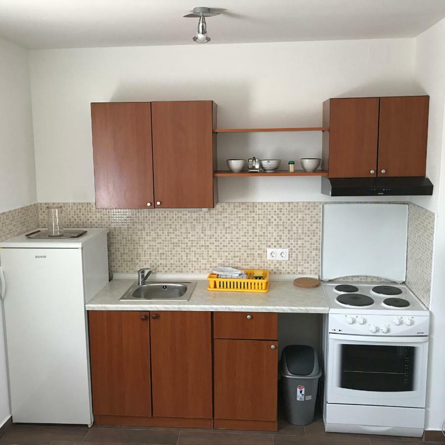 Apartments Kuk Šilo Екстериор снимка