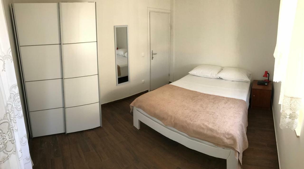 Apartments Kuk Šilo Екстериор снимка