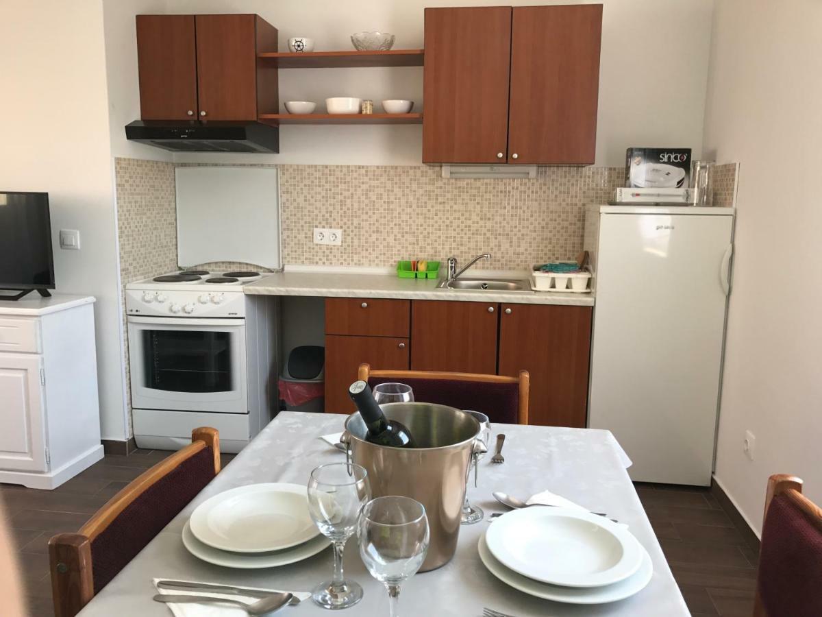 Apartments Kuk Šilo Екстериор снимка